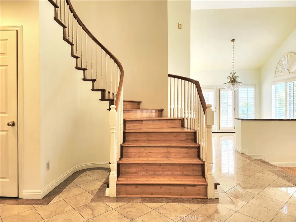 227 Calle Concordia San Dimas, CA 91773