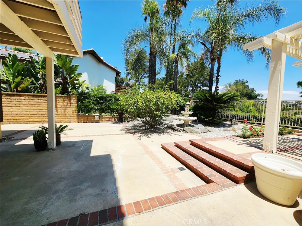 227 Calle Concordia San Dimas, CA 91773