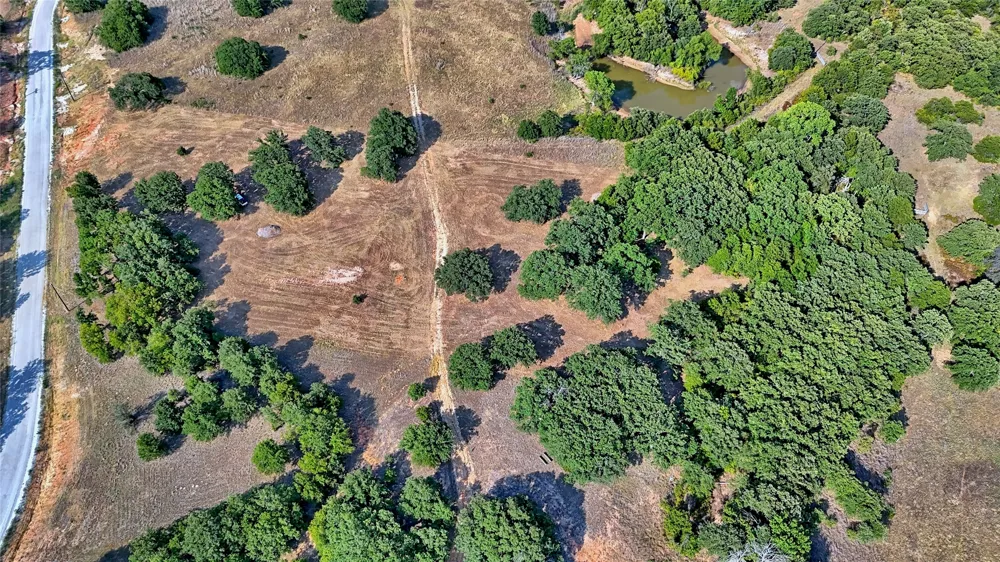 384 Red Oak Hills Road Nocona, TX 76255