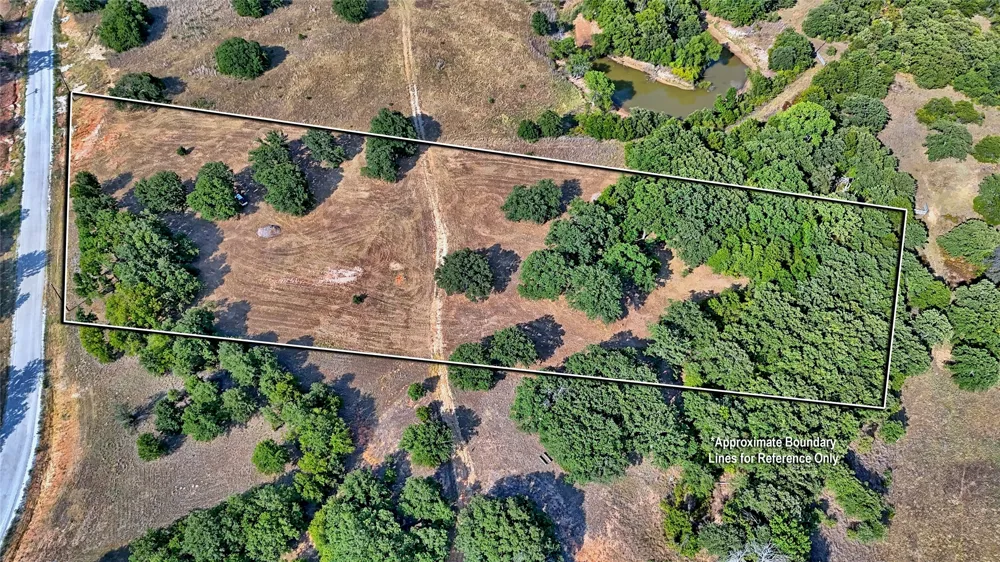 384 Red Oak Hills Road Nocona, TX 76255