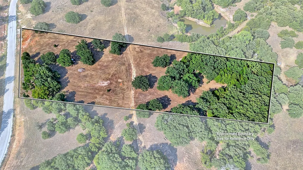 384 Red Oak Hills Road Nocona, TX 76255