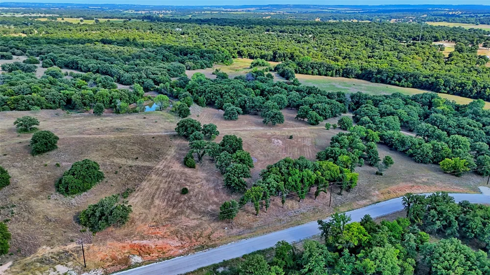 384 Red Oak Hills Road Nocona, TX 76255