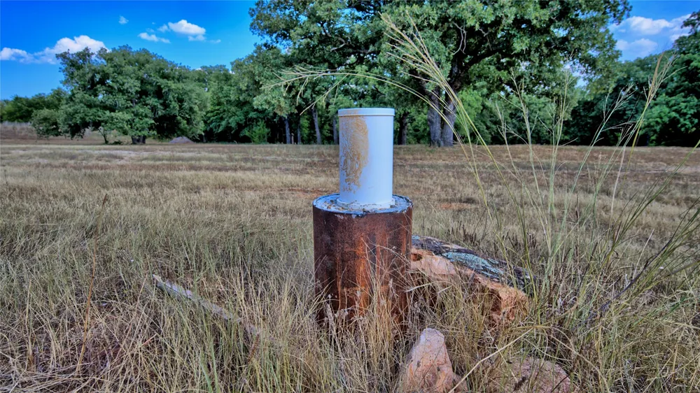 384 Red Oak Hills Road Nocona, TX 76255
