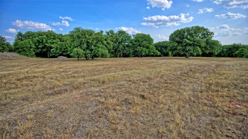 384 Red Oak Hills Road Nocona, TX 76255