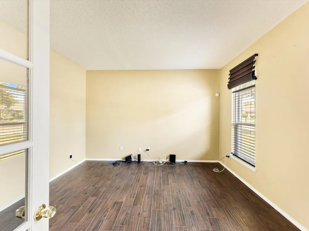 2617 Daniel Crk Mesquite, TX 75181