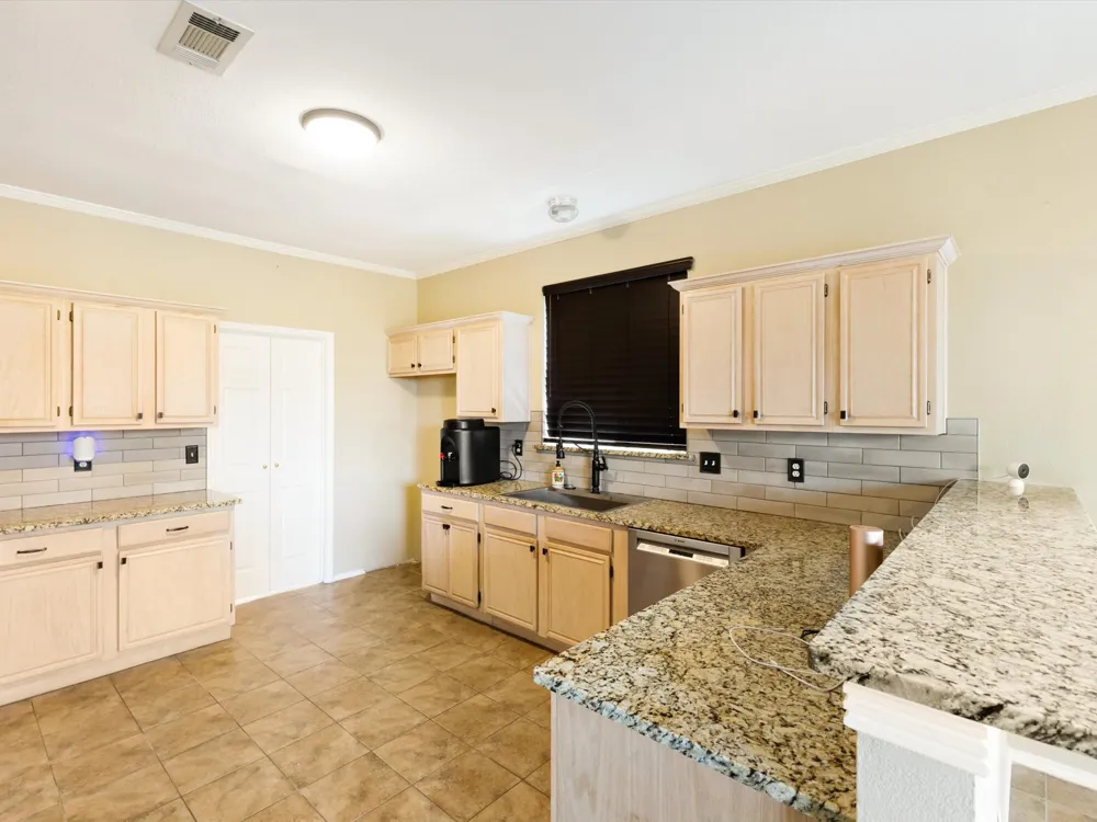 2617 Daniel Crk Mesquite, TX 75181