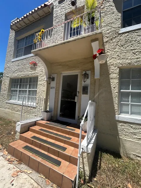 1874 SW 3rd Ave #7