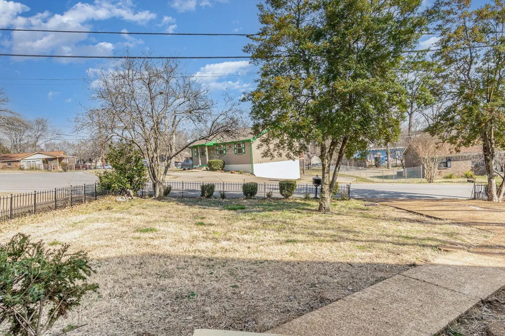3305 Panorama Dr Nashville, TN 37218