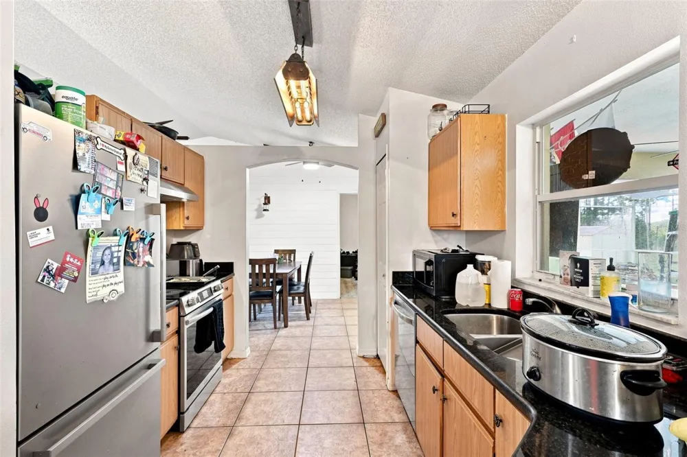 2772 PELHAM CIRCLE Deltona, FL 32738