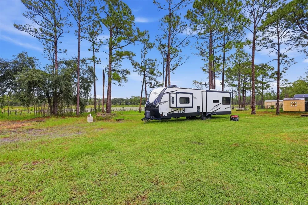 2772 PELHAM CIRCLE Deltona, FL 32738