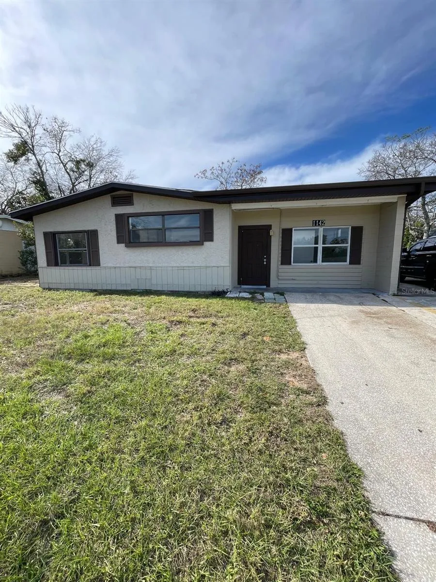 1142 BERKSHIRE ROAD Daytona Beach, FL 32117
