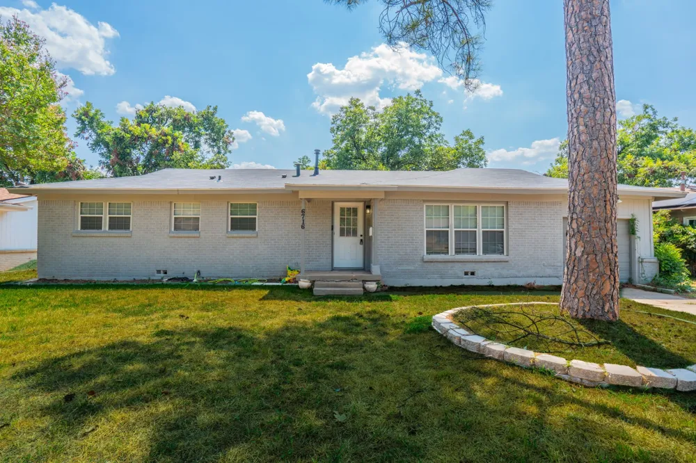 6716 John Drive Richland Hills, TX 76118