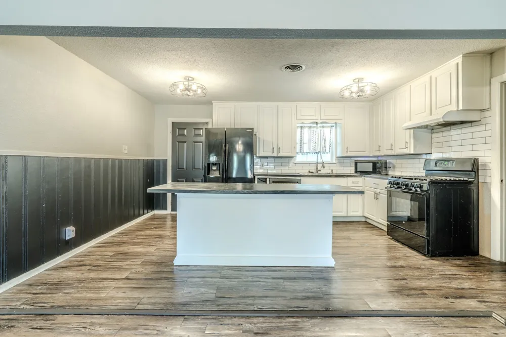 6716 John Drive Richland Hills, TX 76118