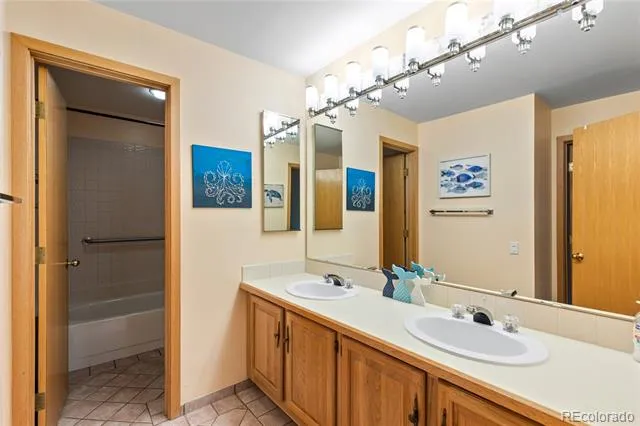 2212 Emerald Drive Castle Rock, CO 80104