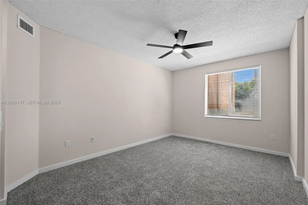 6992 SW 39th St #I104 Davie, FL 33314