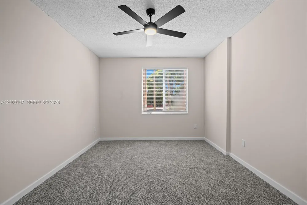 6992 SW 39th St #I104 Davie, FL 33314