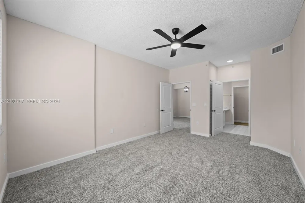 6992 SW 39th St #I104 Davie, FL 33314