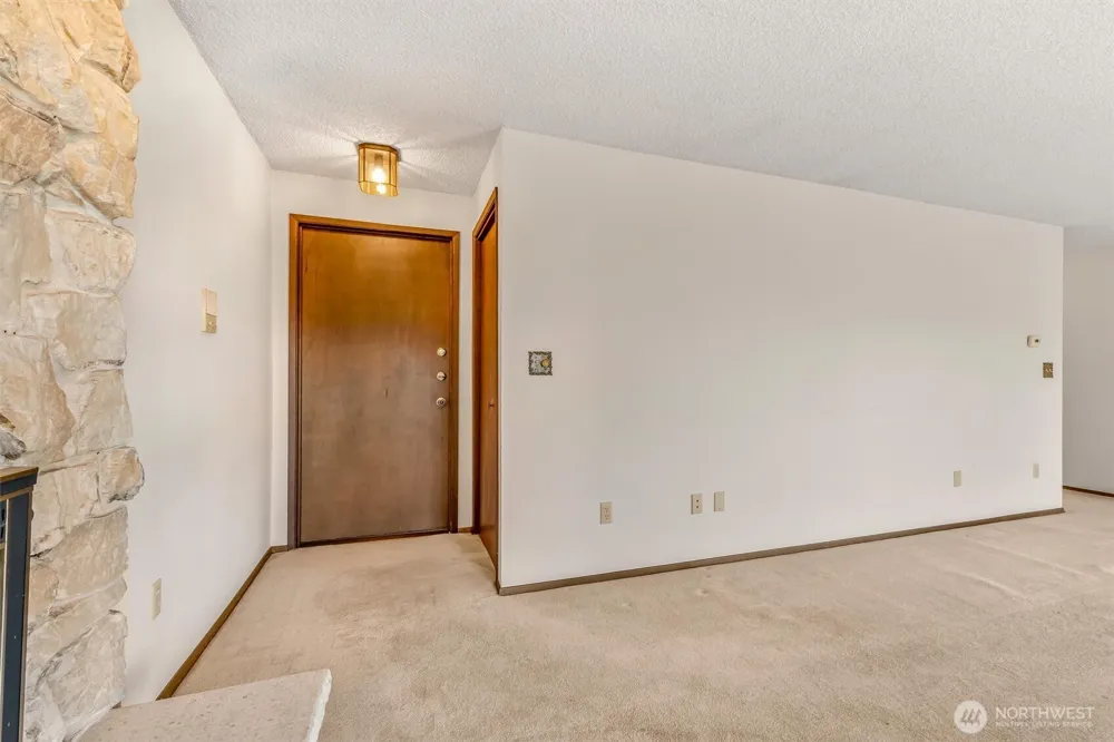 2418 Euclid Avenue #6 Everett, WA 98203