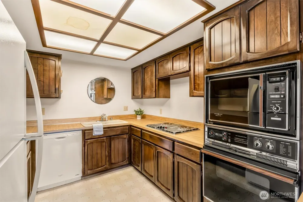 2418 Euclid Avenue #6 Everett, WA 98203