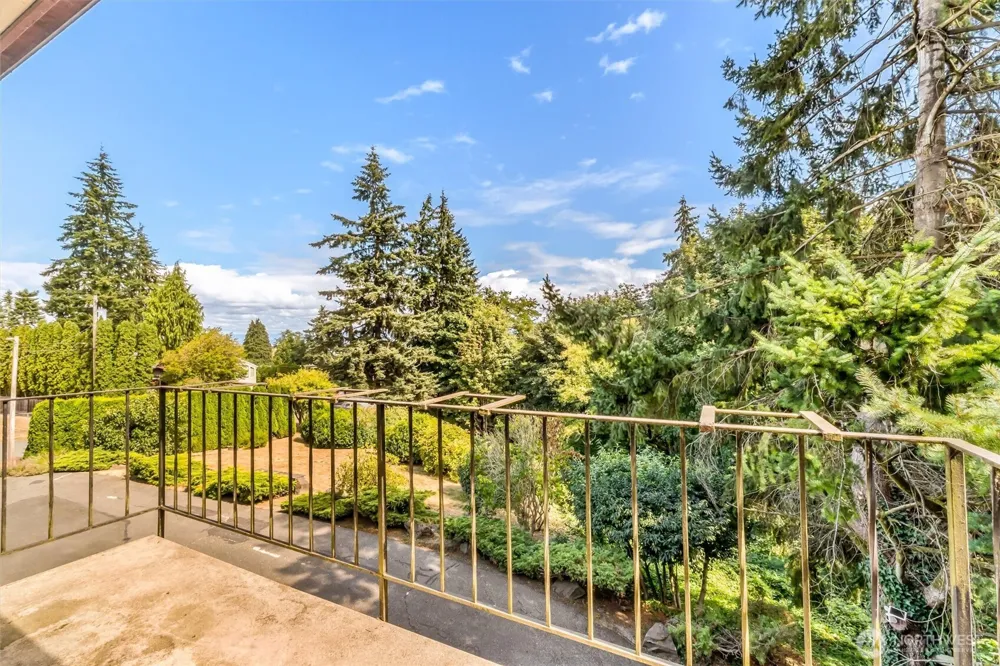 2418 Euclid Avenue #6 Everett, WA 98203