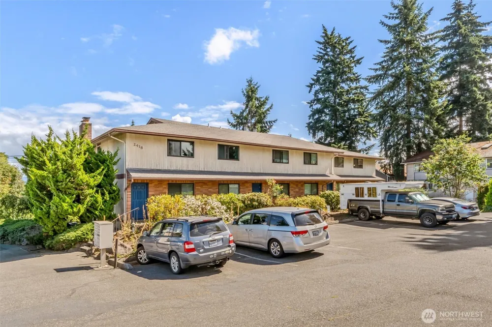 2418 Euclid Avenue #6 Everett, WA 98203