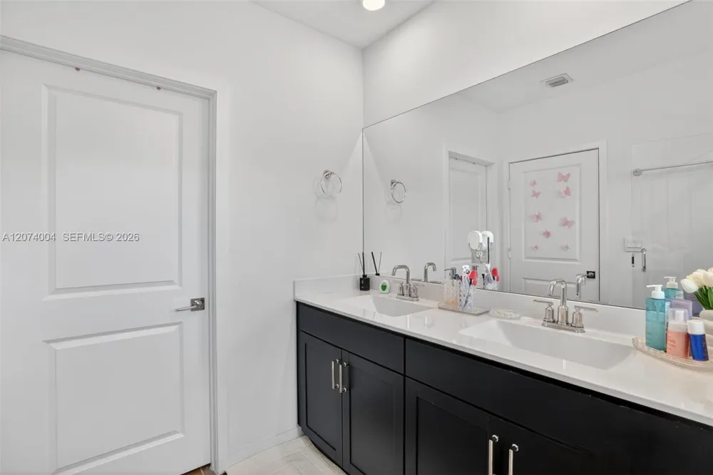 163 NE 13th Cir #N/a Homestead, FL 33033