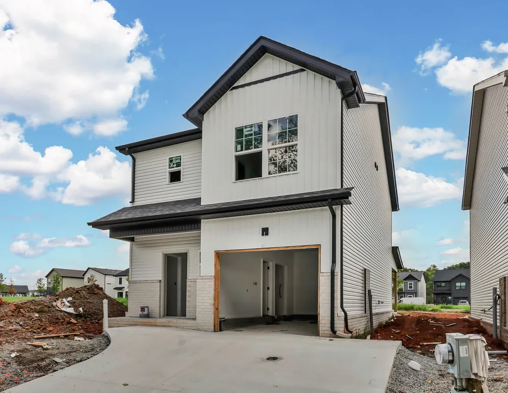 636 Southern Pass Run Clarksville, TN 37043