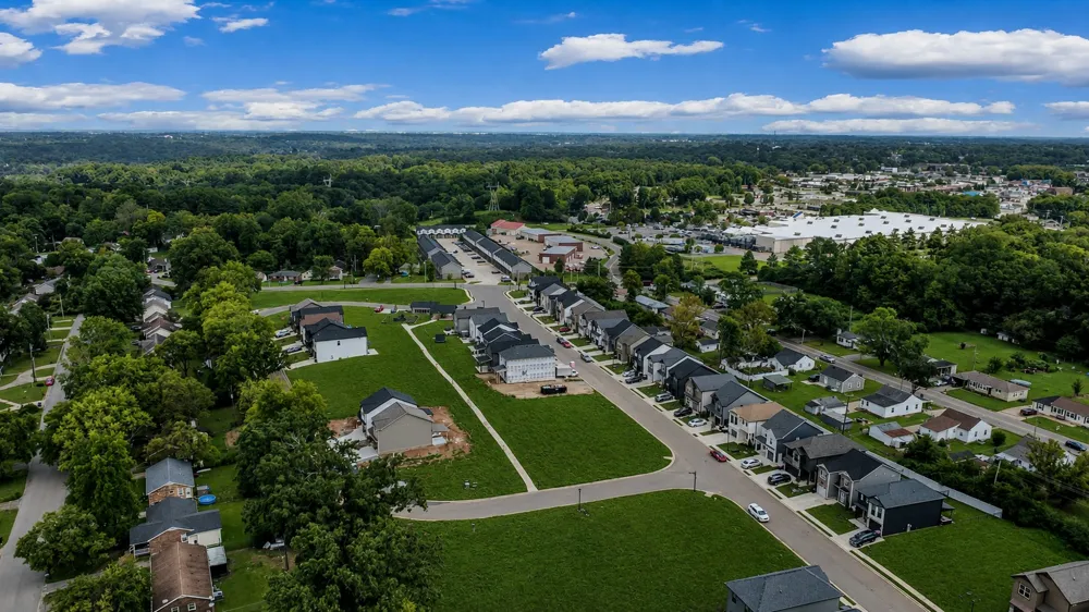 636 Southern Pass Run Clarksville, TN 37043
