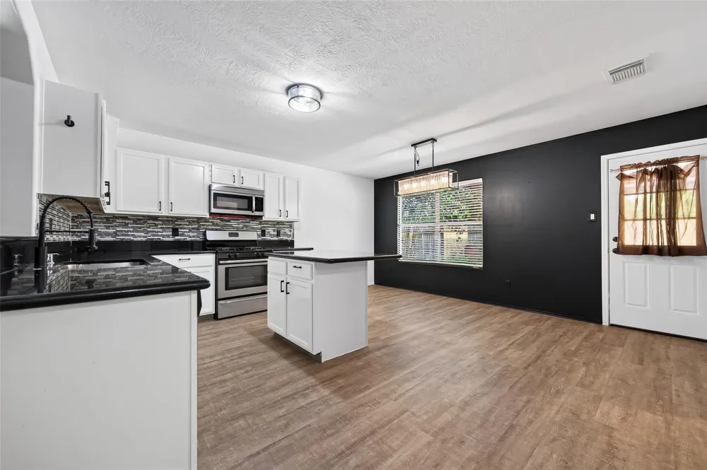 24019 Kingbriar Drive Spring, TX 77373