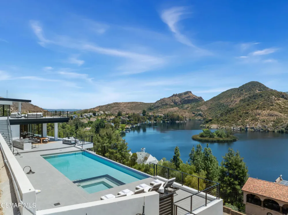 461 Lake Sherwood Drive Westlake Village, CA 91361