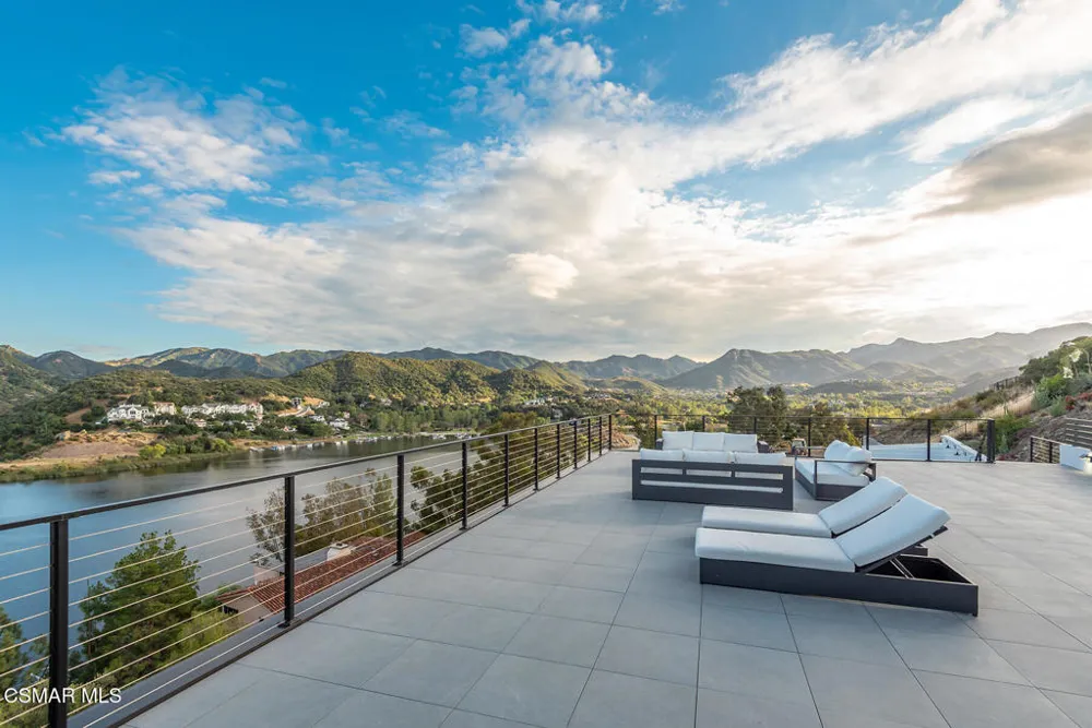 461 Lake Sherwood Drive Westlake Village, CA 91361