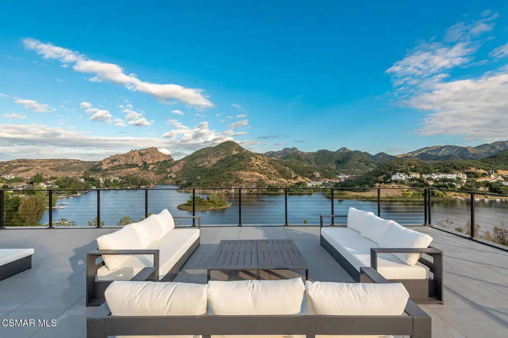 461 Lake Sherwood Drive Westlake Village, CA 91361
