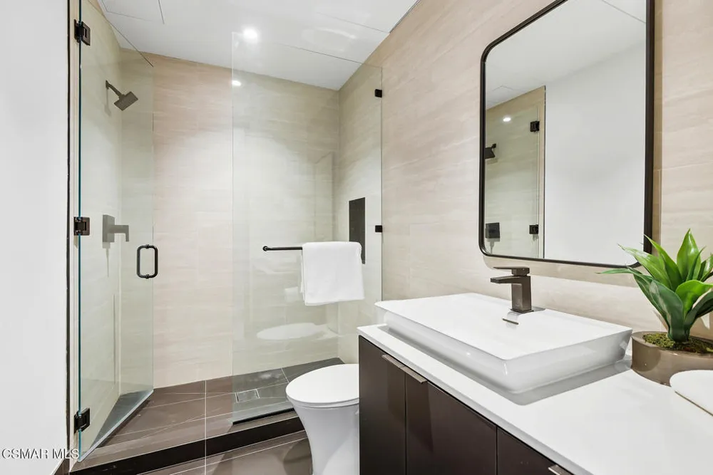 461 Lake Sherwood Drive Westlake Village, CA 91361