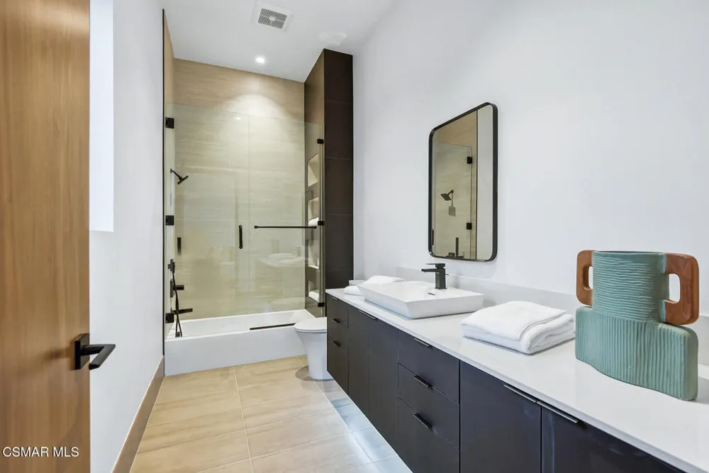 461 Lake Sherwood Drive Westlake Village, CA 91361