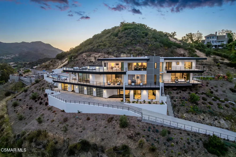 461 Lake Sherwood Drive Westlake Village, CA 91361