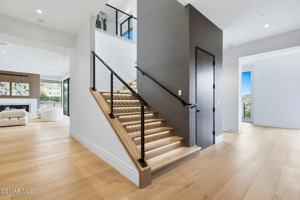 461 Lake Sherwood Drive Westlake Village, CA 91361