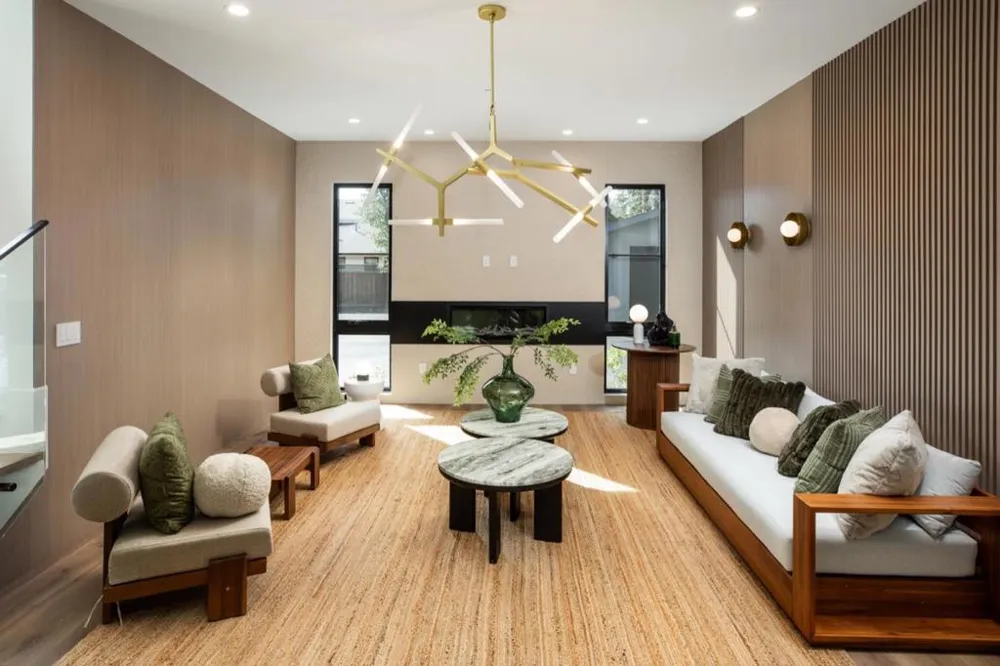 1866 Valparaiso Avenue Menlo Park, CA 94025