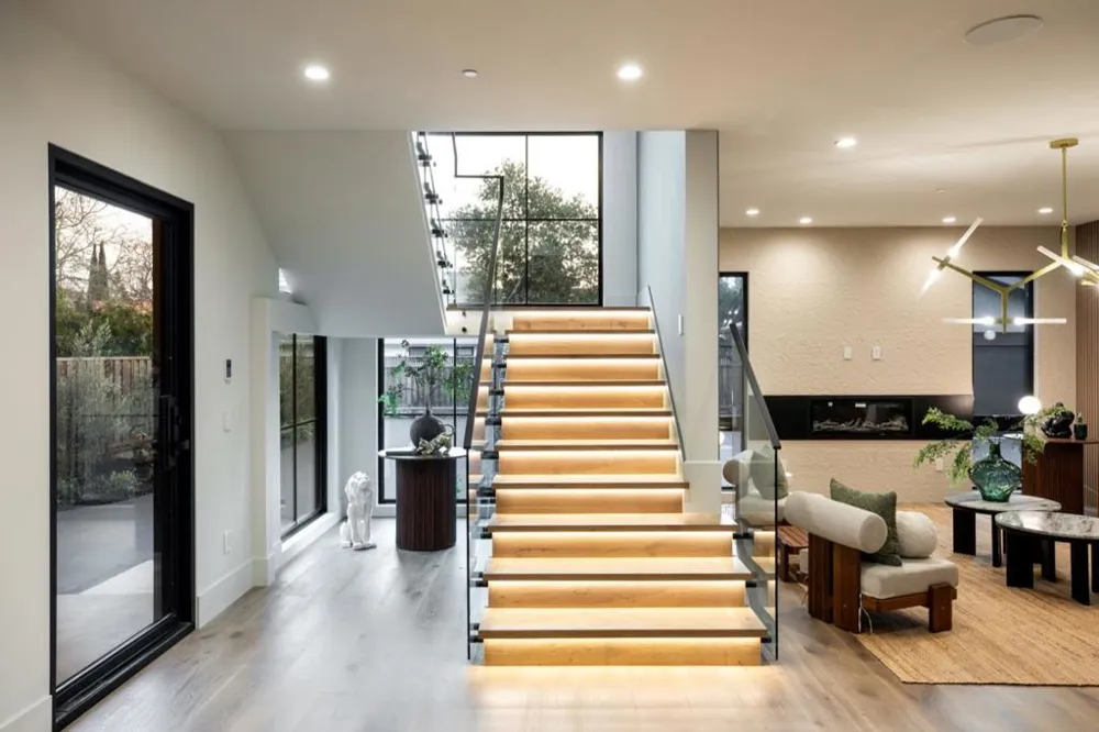 1866 Valparaiso Avenue Menlo Park, CA 94025