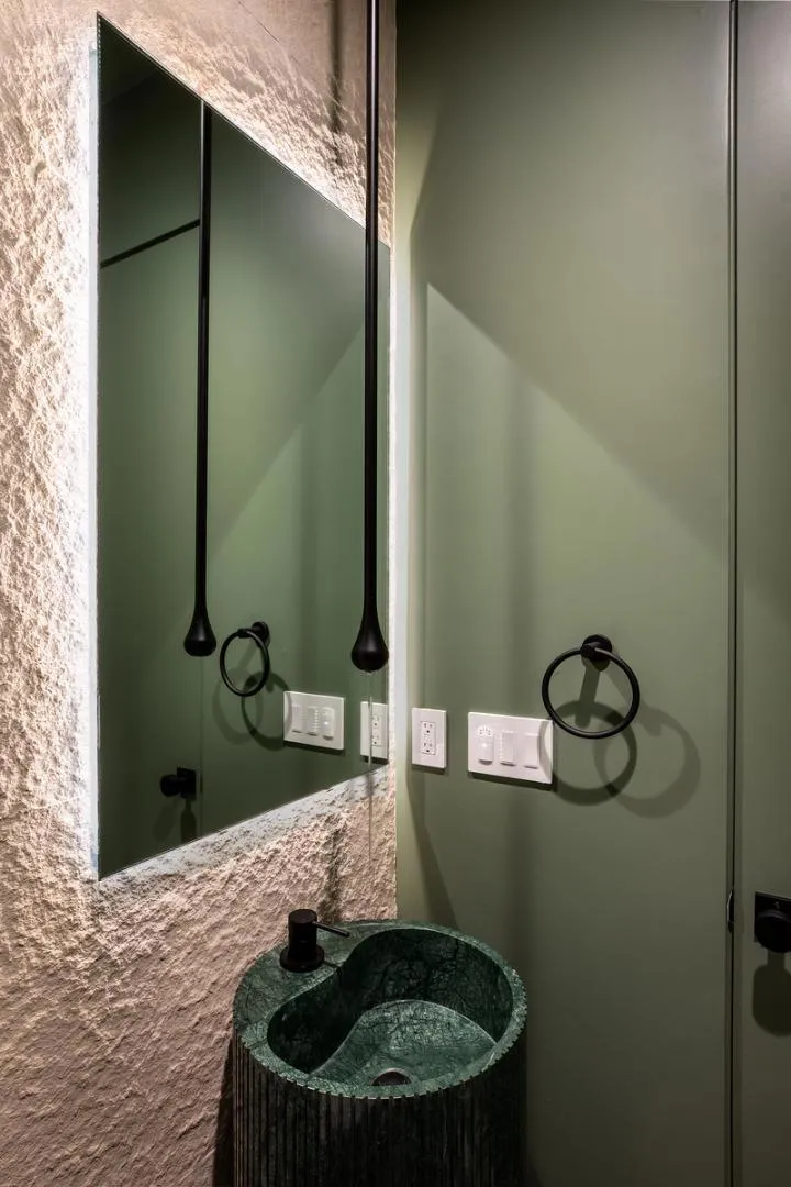 1866 Valparaiso Avenue Menlo Park, CA 94025