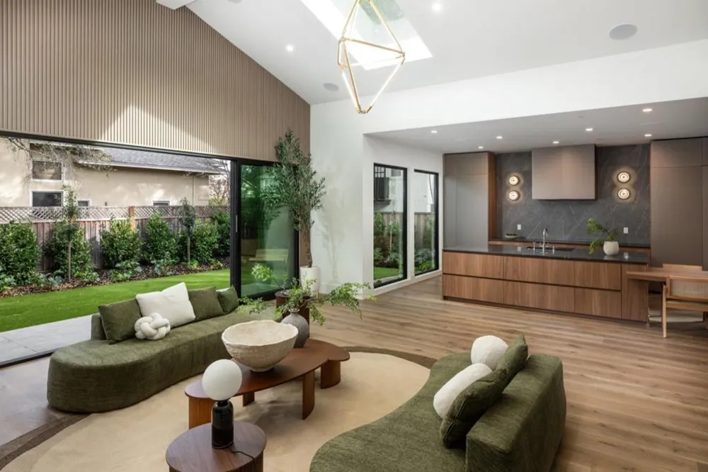 1866 Valparaiso Avenue Menlo Park, CA 94025