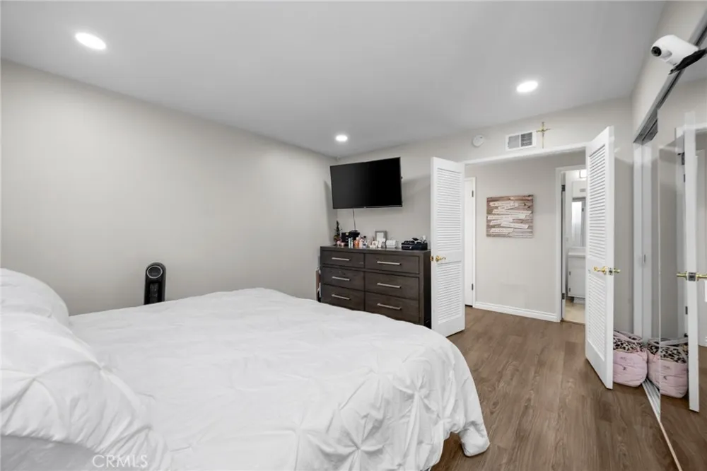 3050 S Bristol Santa Ana, CA 92704