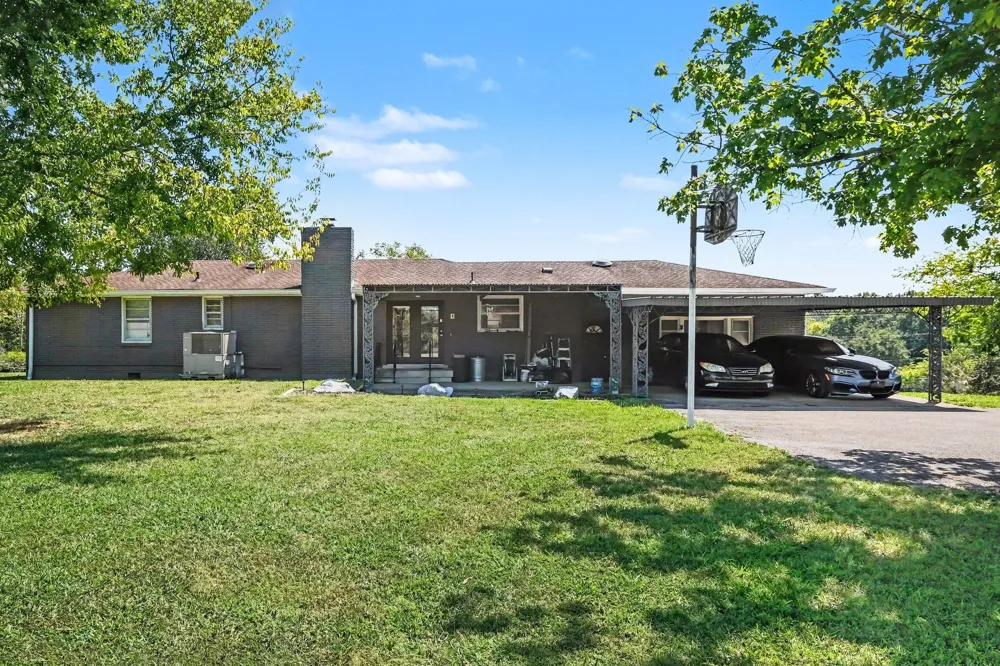 4060 Yoest Dr Nashville, TN 37207