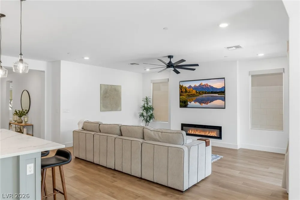 6490 Sandero Springs Street Las Vegas, NV 89166