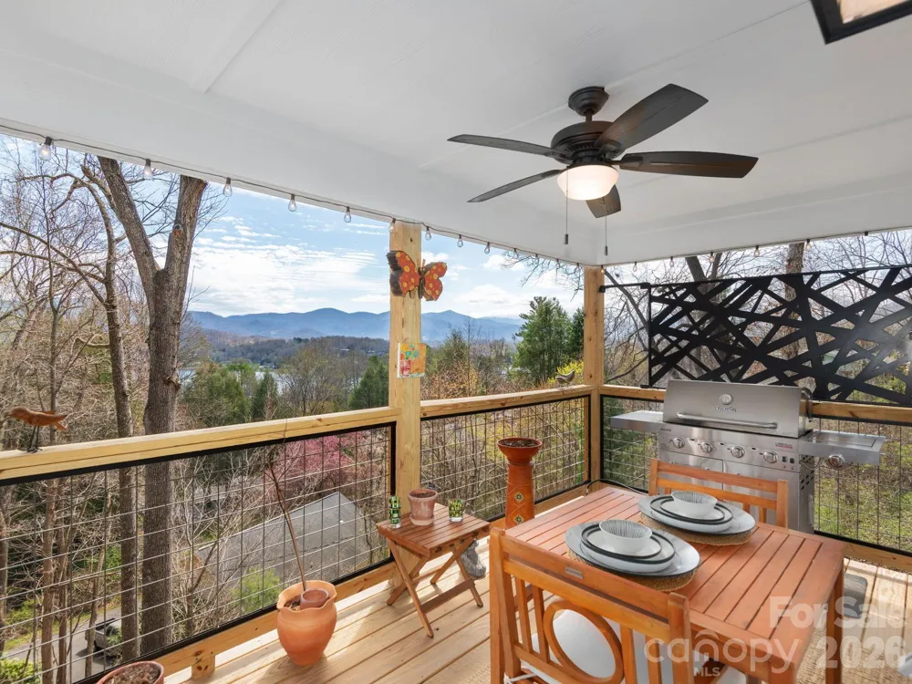 56 Kammerer Drive Waynesville, NC 28785