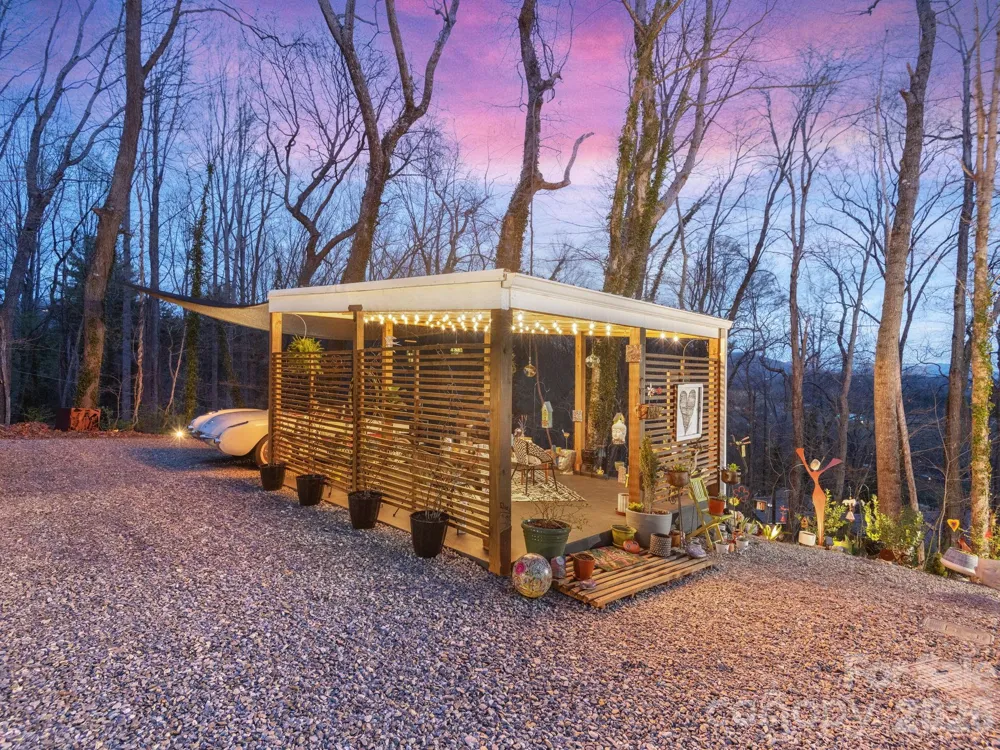 56 Kammerer Drive Waynesville, NC 28785