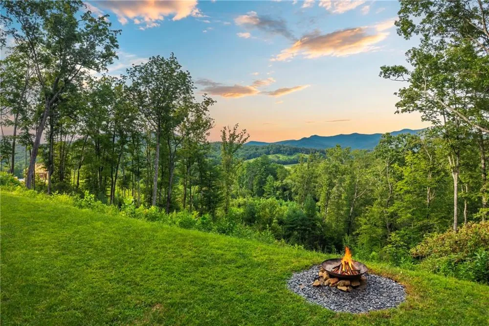 177 Kennedys Court Blairsville, GA 30512