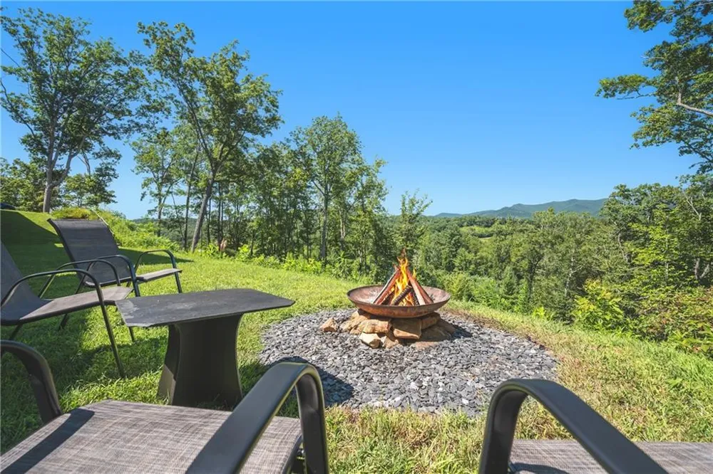 177 Kennedys Court Blairsville, GA 30512