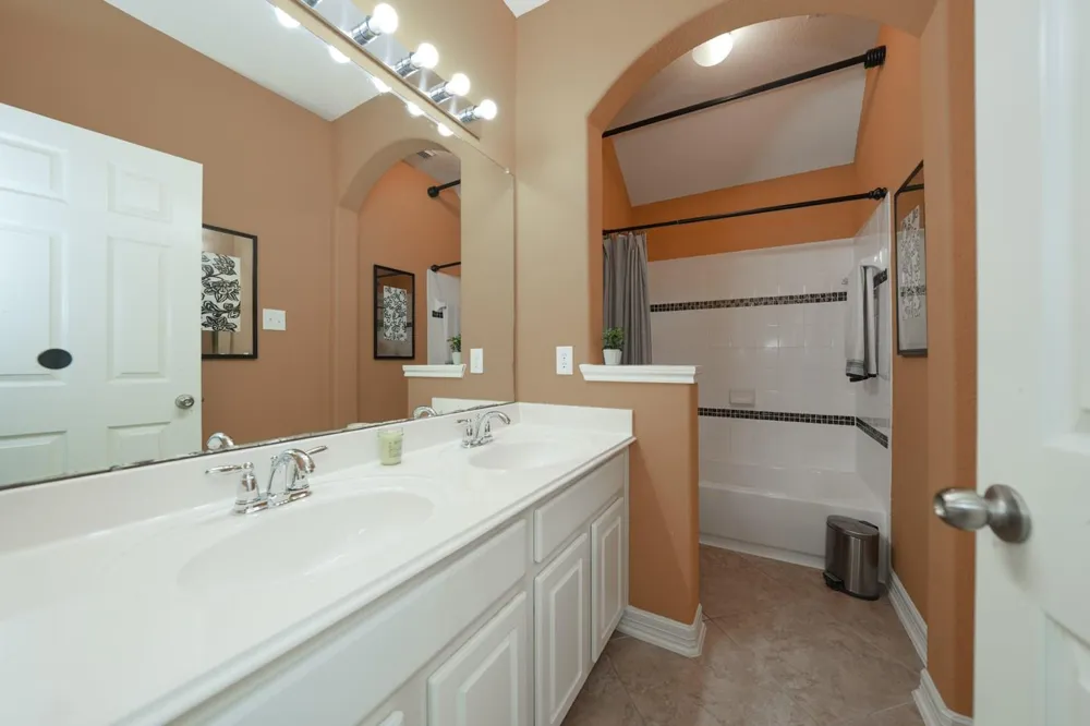 10005 Willowmoor Lane Brookshire, TX 77423