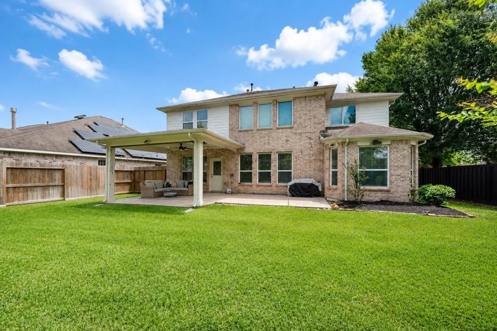 10005 Willowmoor Lane Brookshire, TX 77423