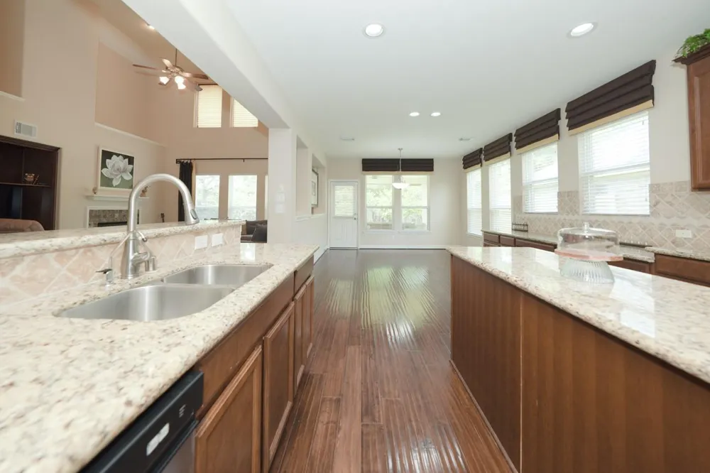 10005 Willowmoor Lane Brookshire, TX 77423
